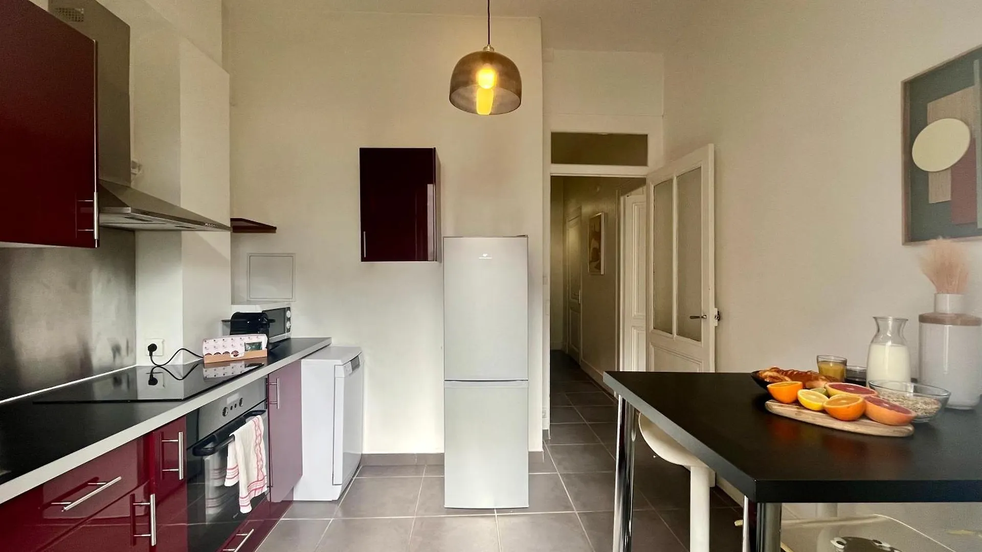 Suite Lavani Lyon Apartment